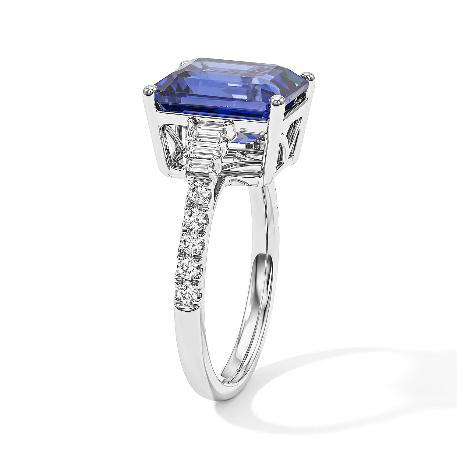 Dreamy Spark – Tanzanite Ring