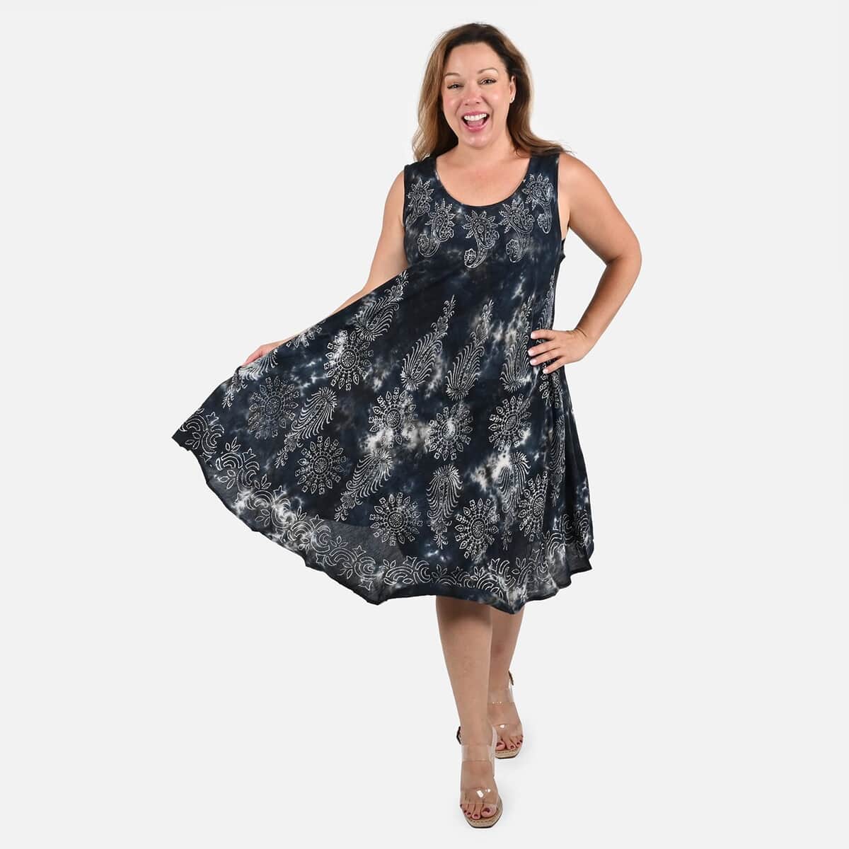 Tamsy Black and White Tie Dye Print Umbrella Dress (One Size Plus) image number 0
