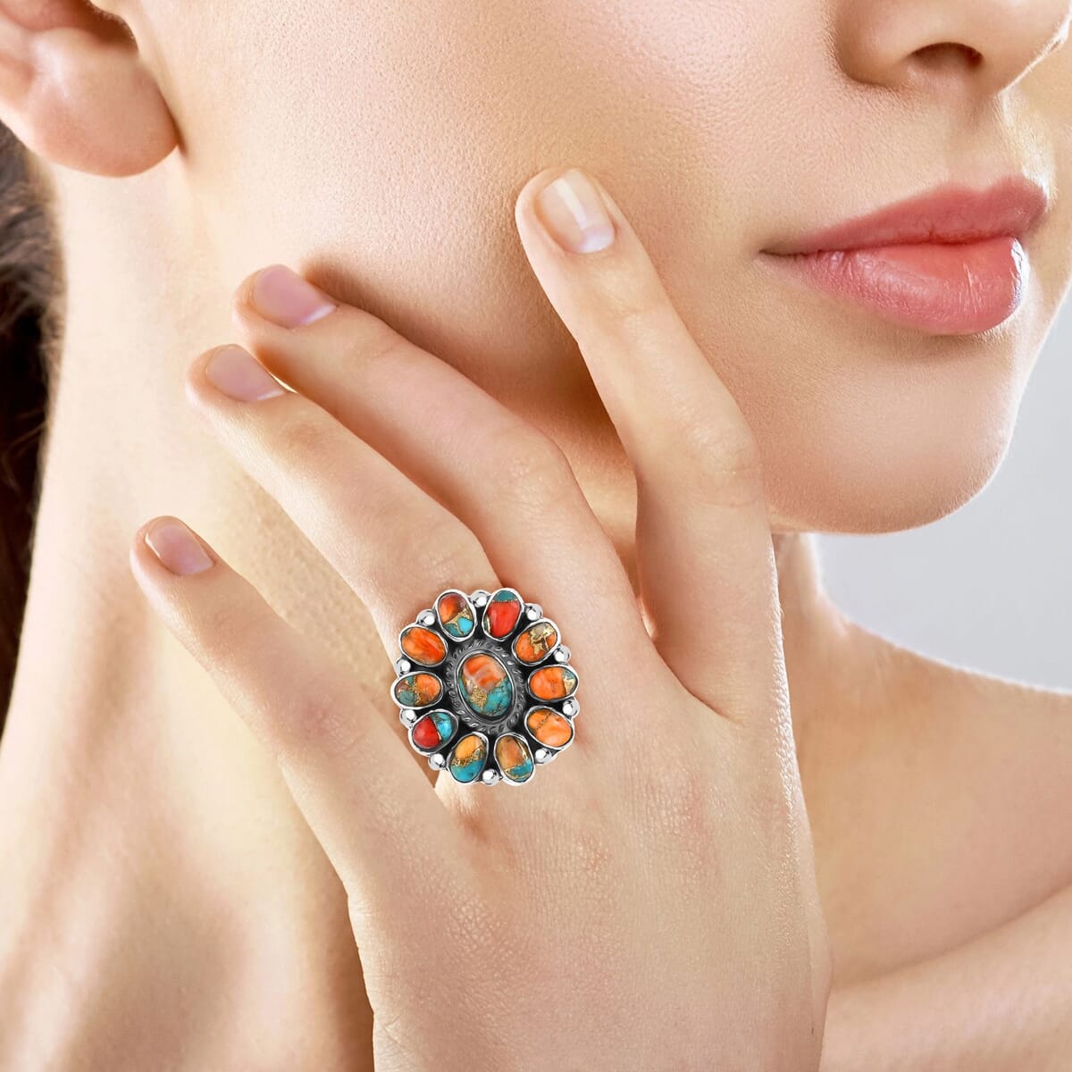 Santa Fe Style Spiny Turquoise Flower Ring in Sterling Silver (Size 6.0) 1.30 ctw image number 2