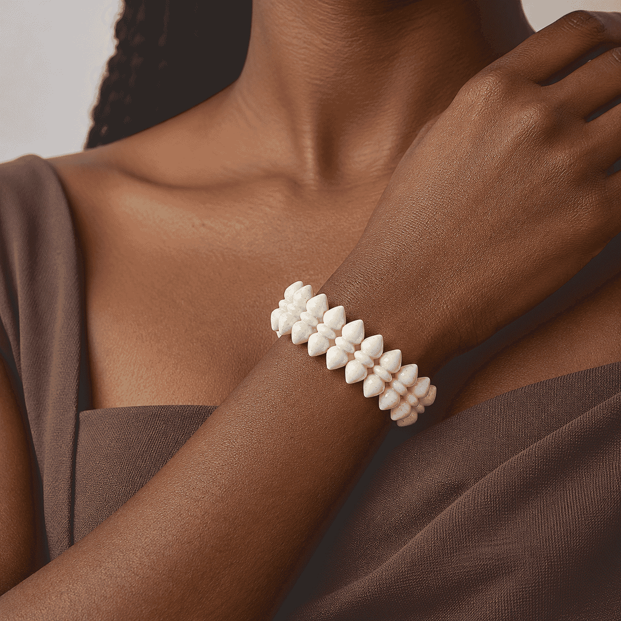 White Jade 132.00 ctw Bone Stretch Bracelet (6-7In)
