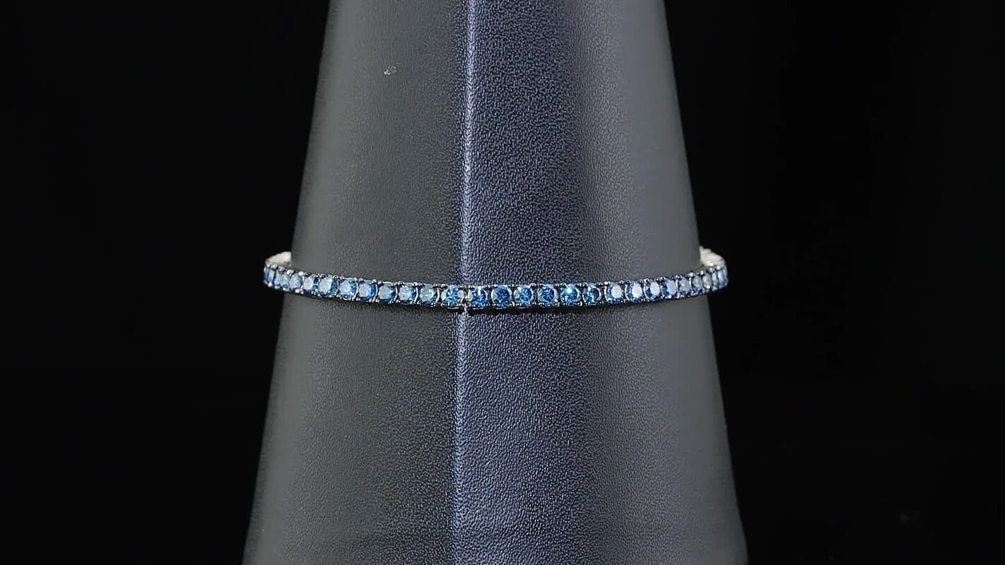 Doorbuster Luxuriant Lab Grown Blue Diamond (IR) SI 5.00 ctw Tennis Bracelet in Rhodium Over Sterling Silver (7.25 In)