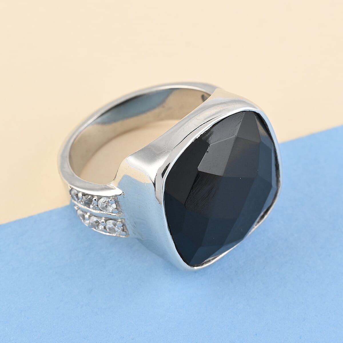 Black Onyx and Natural White Zircon Ring in Sterling Silver (Size 6.0) 7 Grams 11.70 ctw image number 1