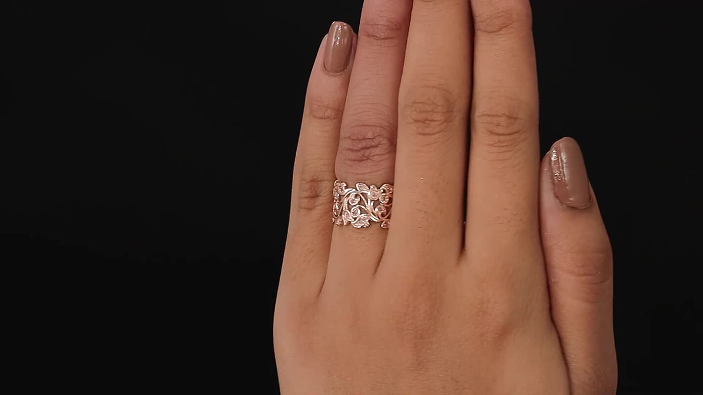 Doorbuster Uncut Natural Pink Diamond 0.25 ctw Floral Band Ring in Vermeil Rose Gold Over Sterling Silver (Size 7.0) (Del. in 5-7 Days)