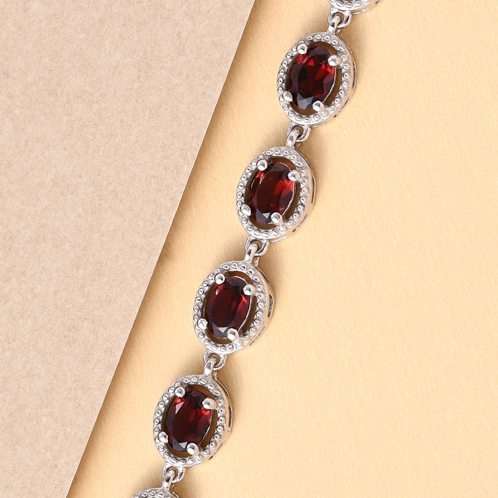 Mozambique Garnet Bracelet in Platinum Over Sterling Silver (7.25 In) 8.10 ctw
