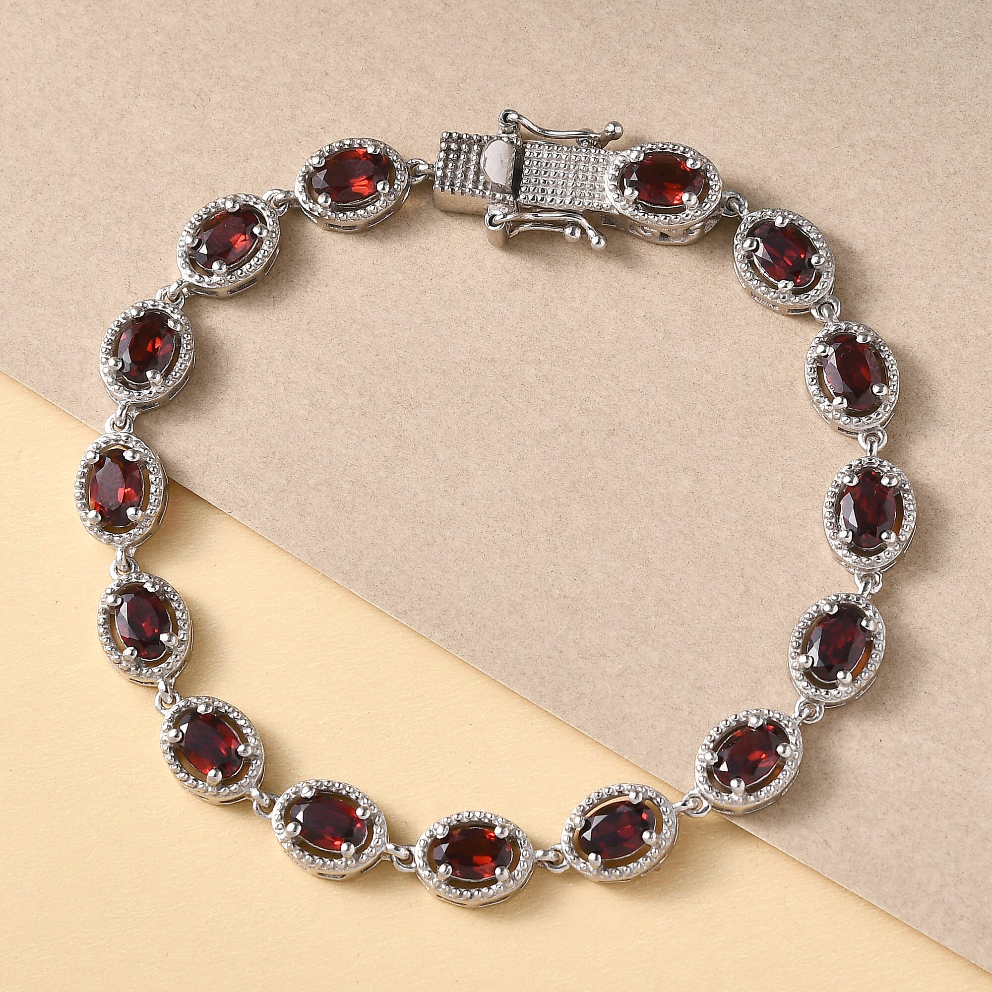 Mozambique Garnet Bracelet in Platinum Over Sterling Silver (7.25 In) 8.10 ctw
