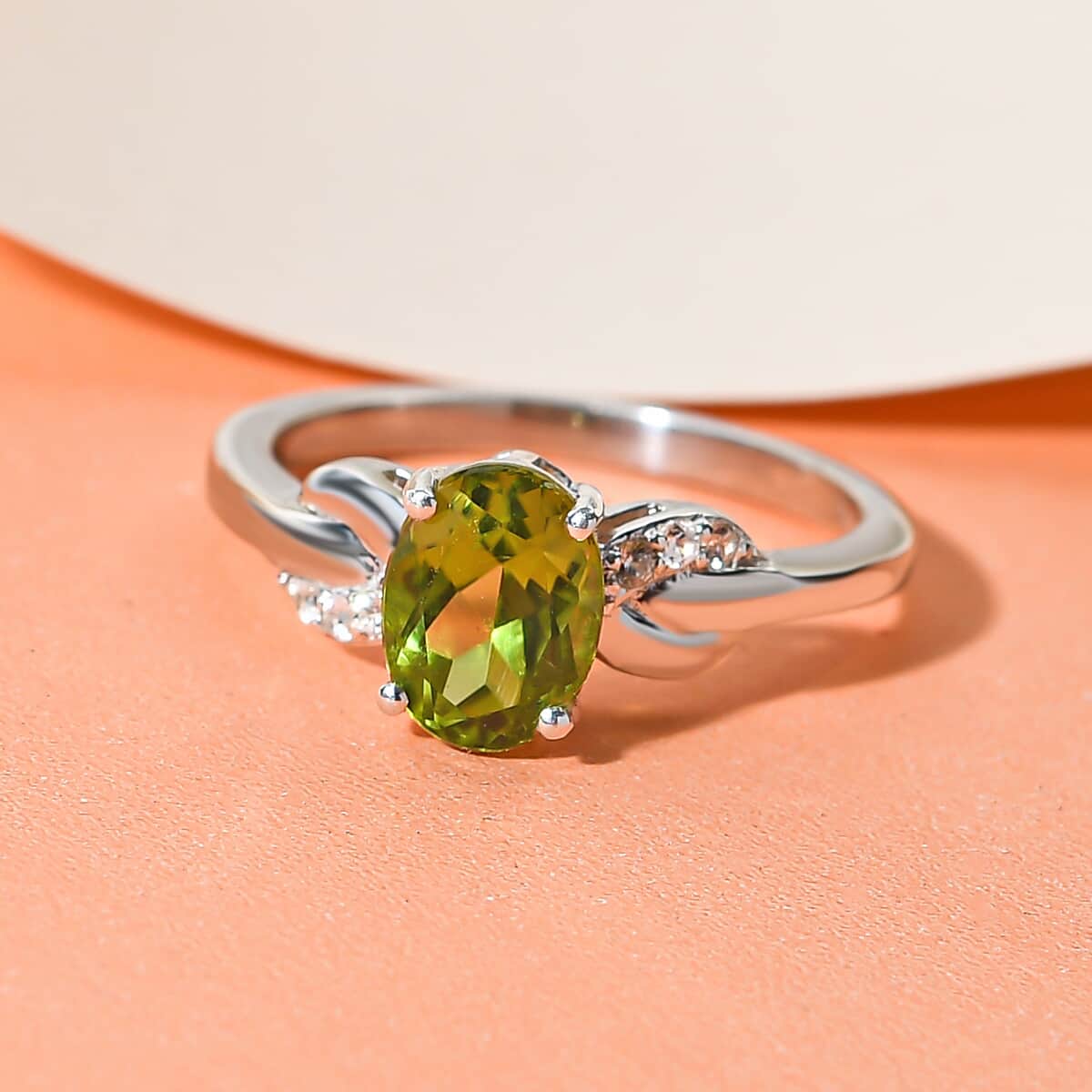 Peridot, Natural White Zircon Ring in Platinum Over Sterling Silver (Size 7.0) 1.30 ctw image number 4