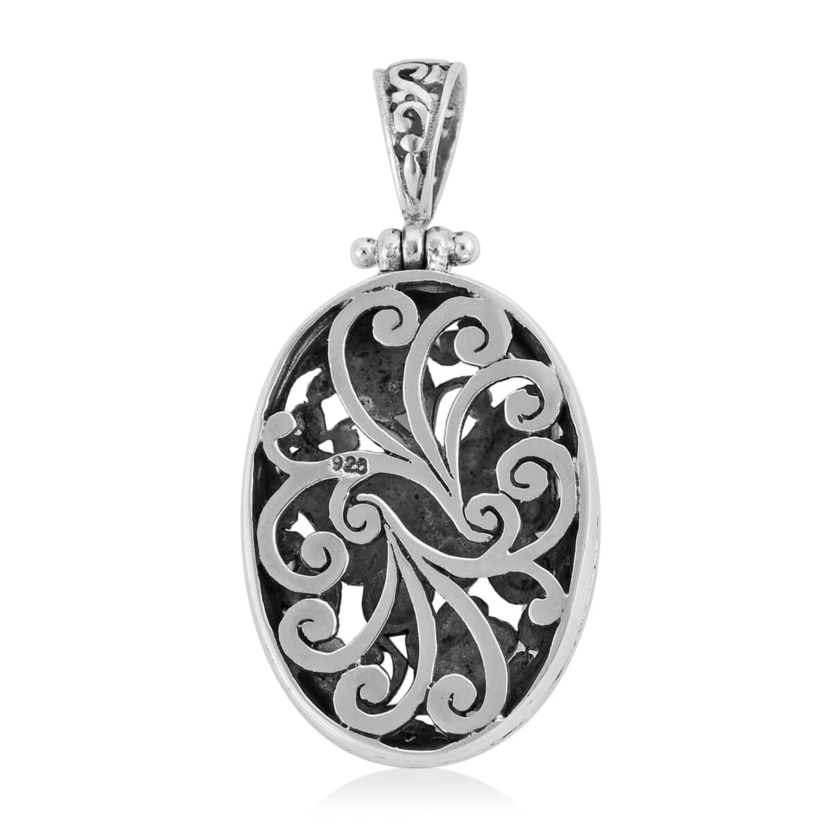 Sterling Silver Butterfly Pendant 8.9 Grams image number 3