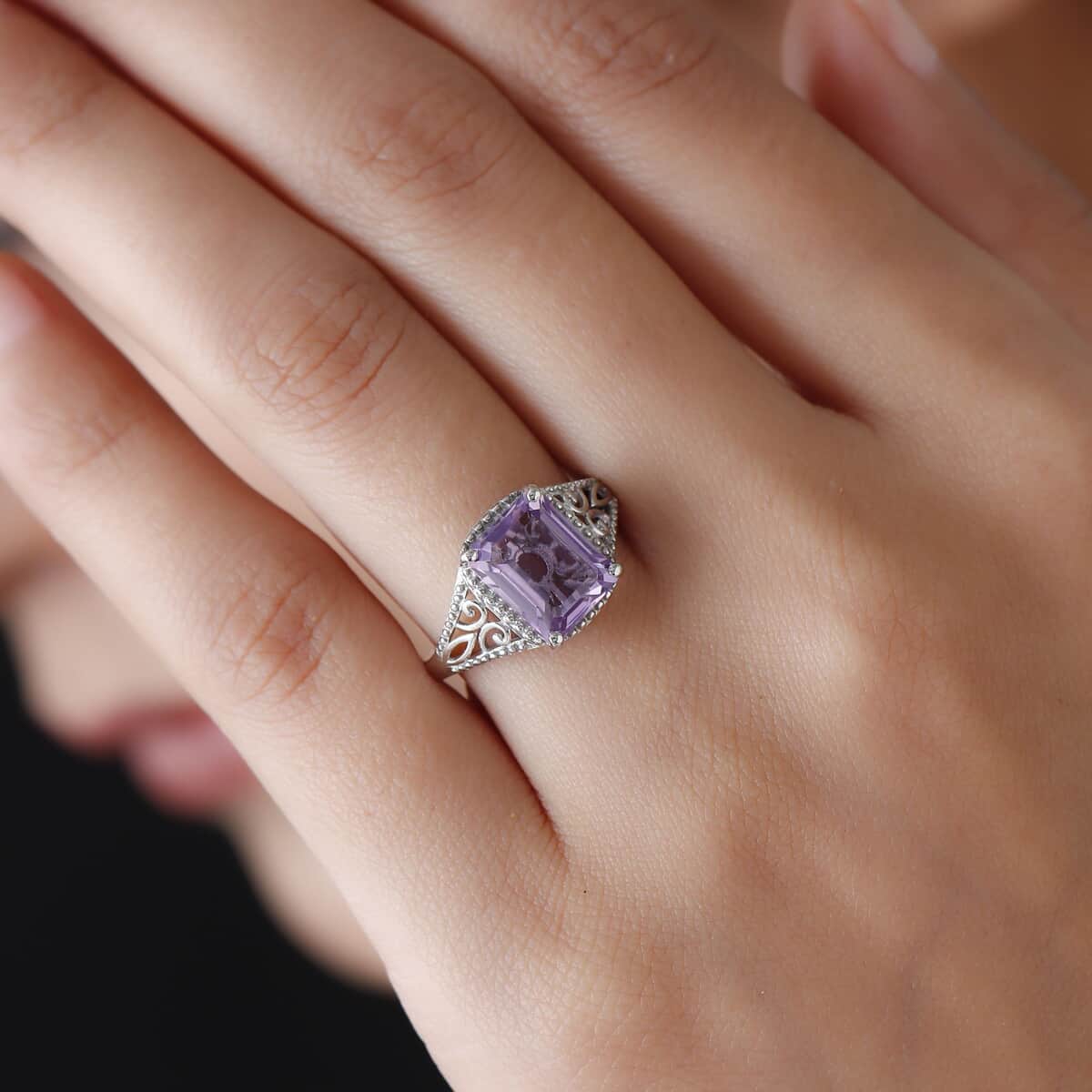 Rose De France Amethyst Solitaire Ring in Platinum Over Sterling Silver (Size 7.0) 3.10 ctw image number 2
