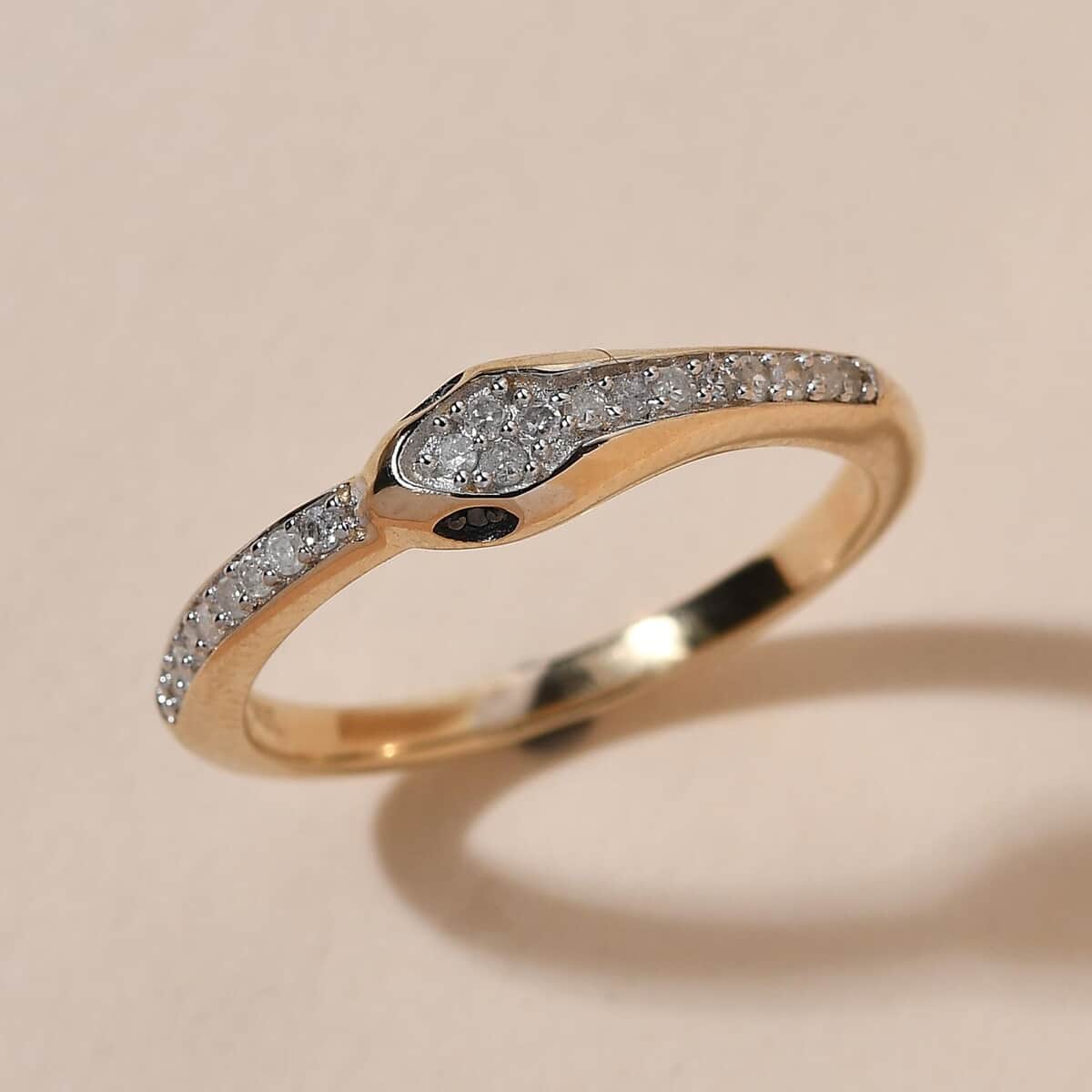 LUXORO 10K Yellow Gold Diamond and Black Diamond Eternal Love Snake Band Ring (Size 7.0) 0.15 ctw image number 1
