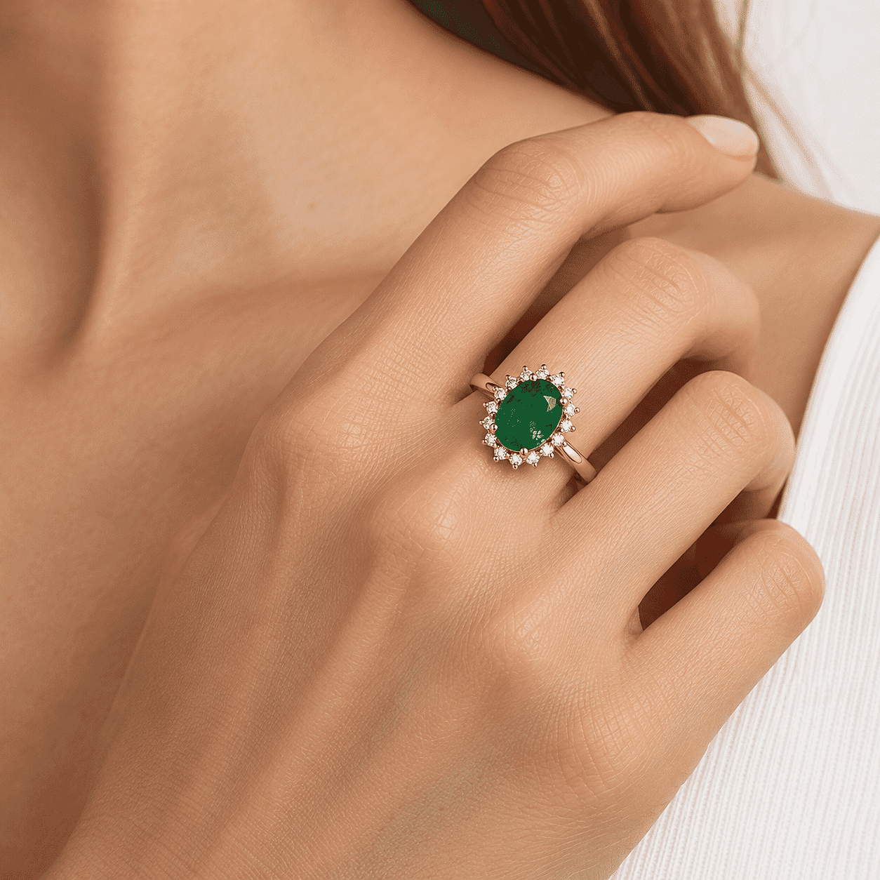 Certified and Appraised Luxoro AAA Kagem Zambian Emerald and Diamond G-H SI 1.50 ctw Ring in 10K Yellow Gold (Size 6.0)