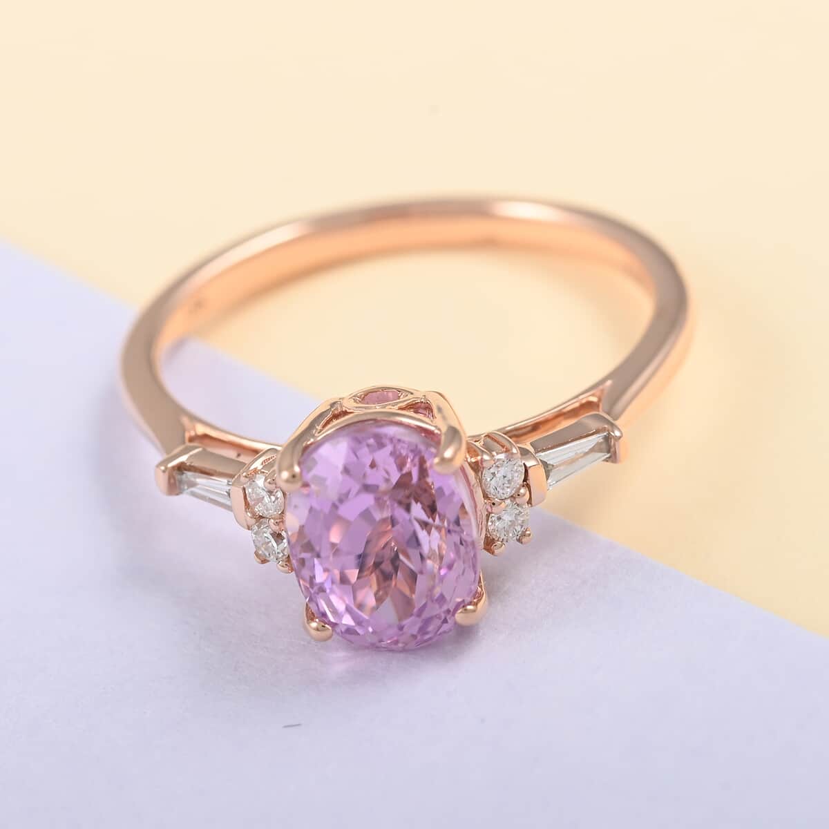 ILIANA 18K Rose Gold AAA Patroke Kunzite and G-H SI Diamond Solitaire Ring (Size 7.0) 2.40 Grams 2.00 ctw image number 1