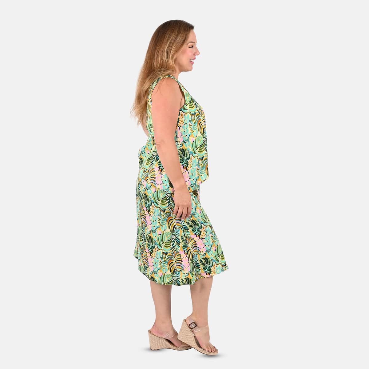 Tamsy Green Leaf Printed Dress - S image number 2