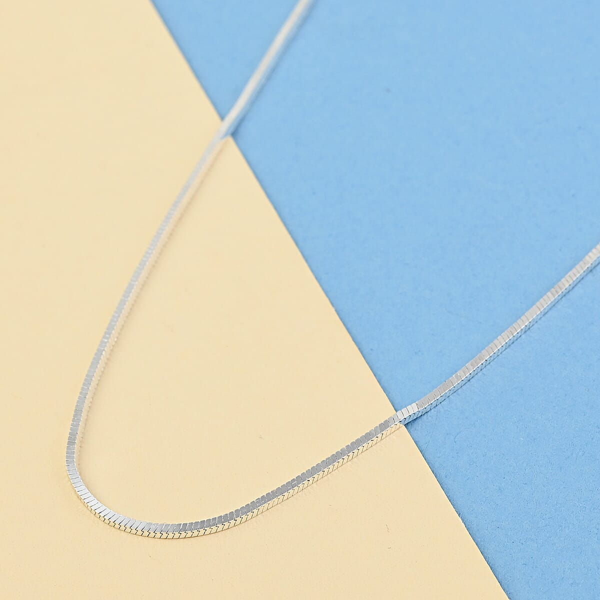 Italian Sterling Silver 0.87mm Snake Chain 18 Inches 3.80 Grams image number 1