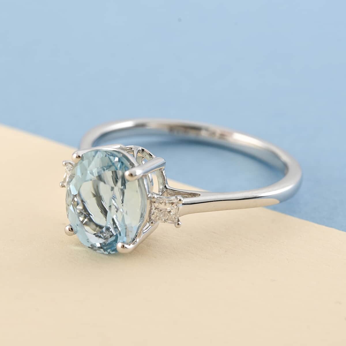 Certified & Appraised Iliana 18K White Gold AAA Santa Maria Aquamarine and G-H SI Diamond Ring (Size 10.0) 2.00 ctw image number 1