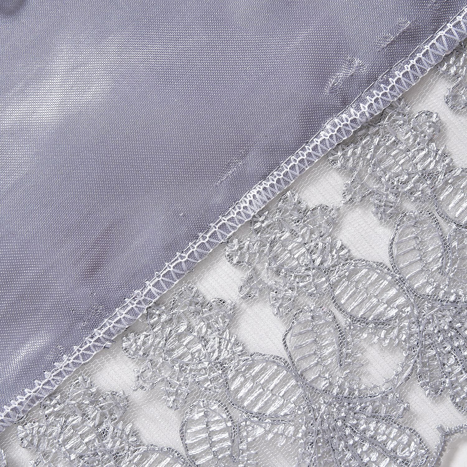 Homesmart Gray and Silver Paisley Pattern Polyester Lace Table Runner