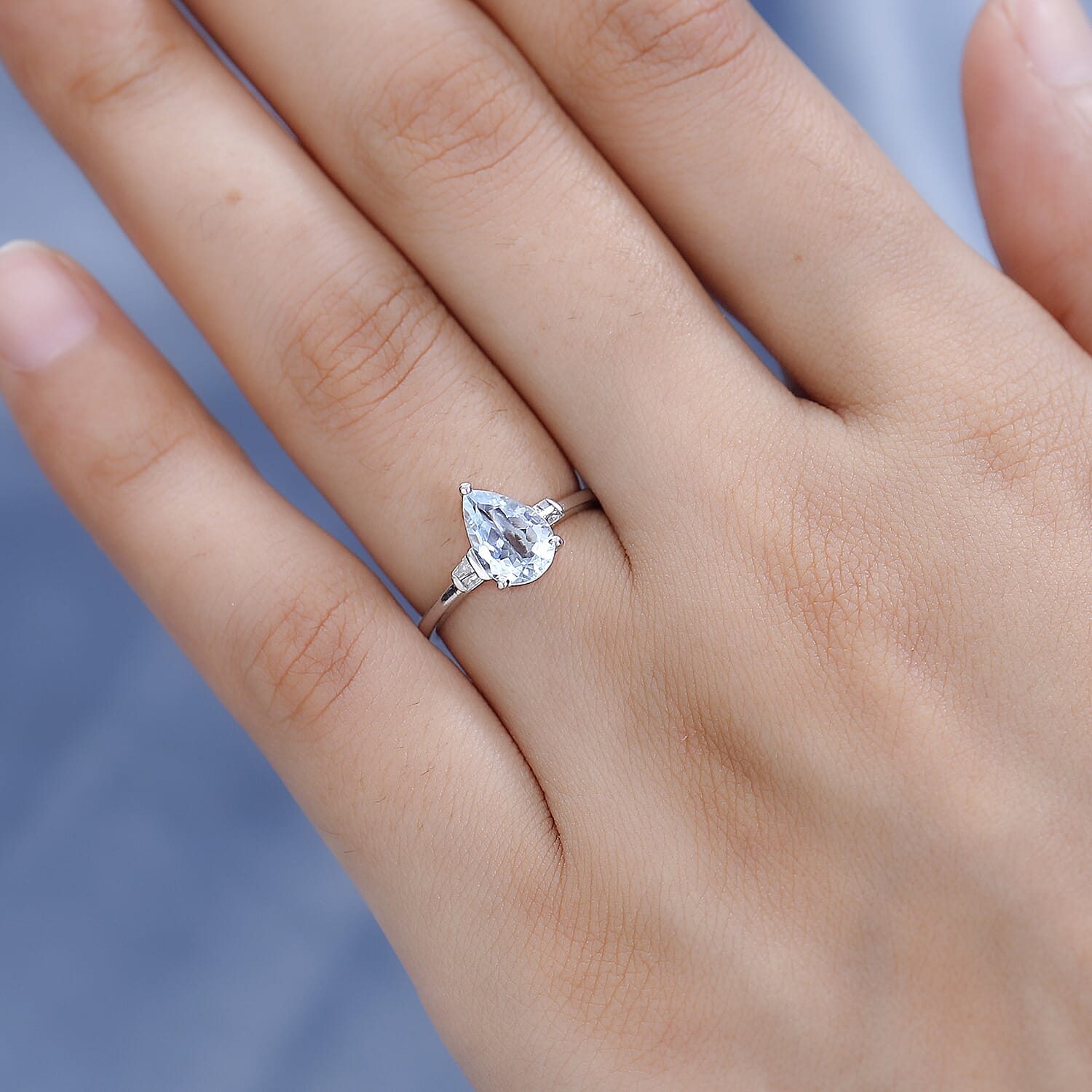 Premium Mangoro Aquamarine and Diamond Accent Ring in Platinum Over Sterling Silver (Size 10.0) 1.15 ctw