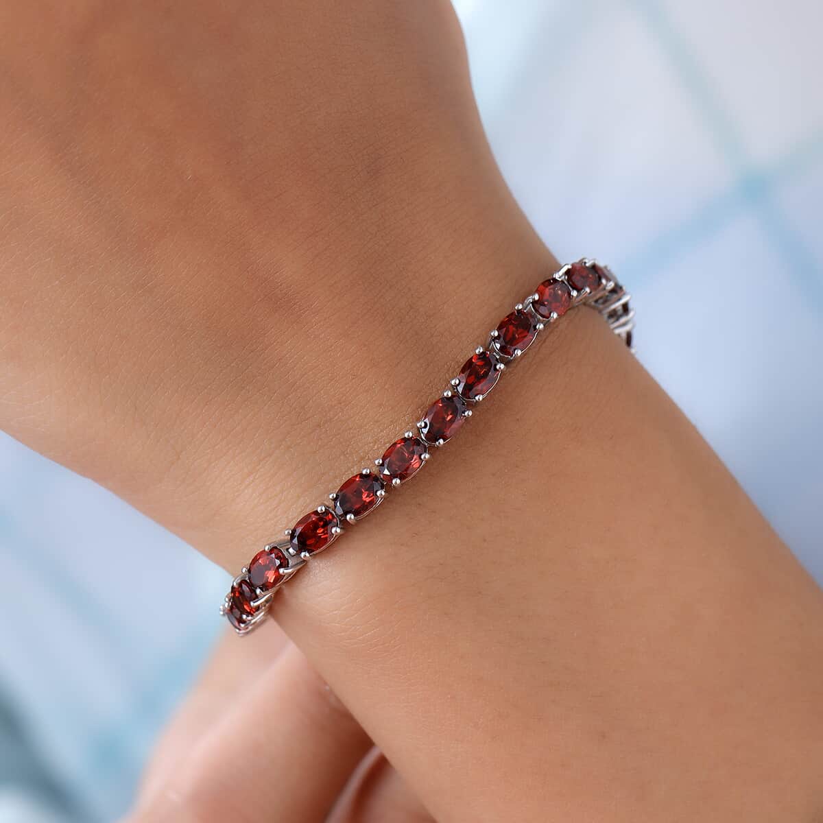 Mozambique Garnet and White Zircon Tennis Bracelet in Platinum Over Sterling Silver (7.25 In) 15.60 ctw image number 2