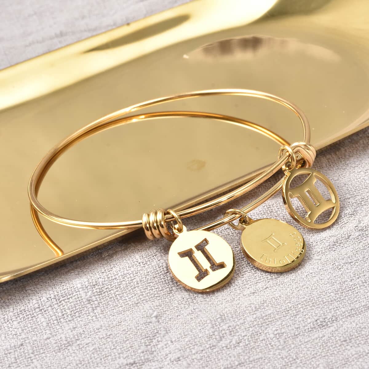 Gemini Zodiac Bangle Bracelet Gift Set in ION Plated Yellow Gold Stainless Steel (6-9 in) image number 2