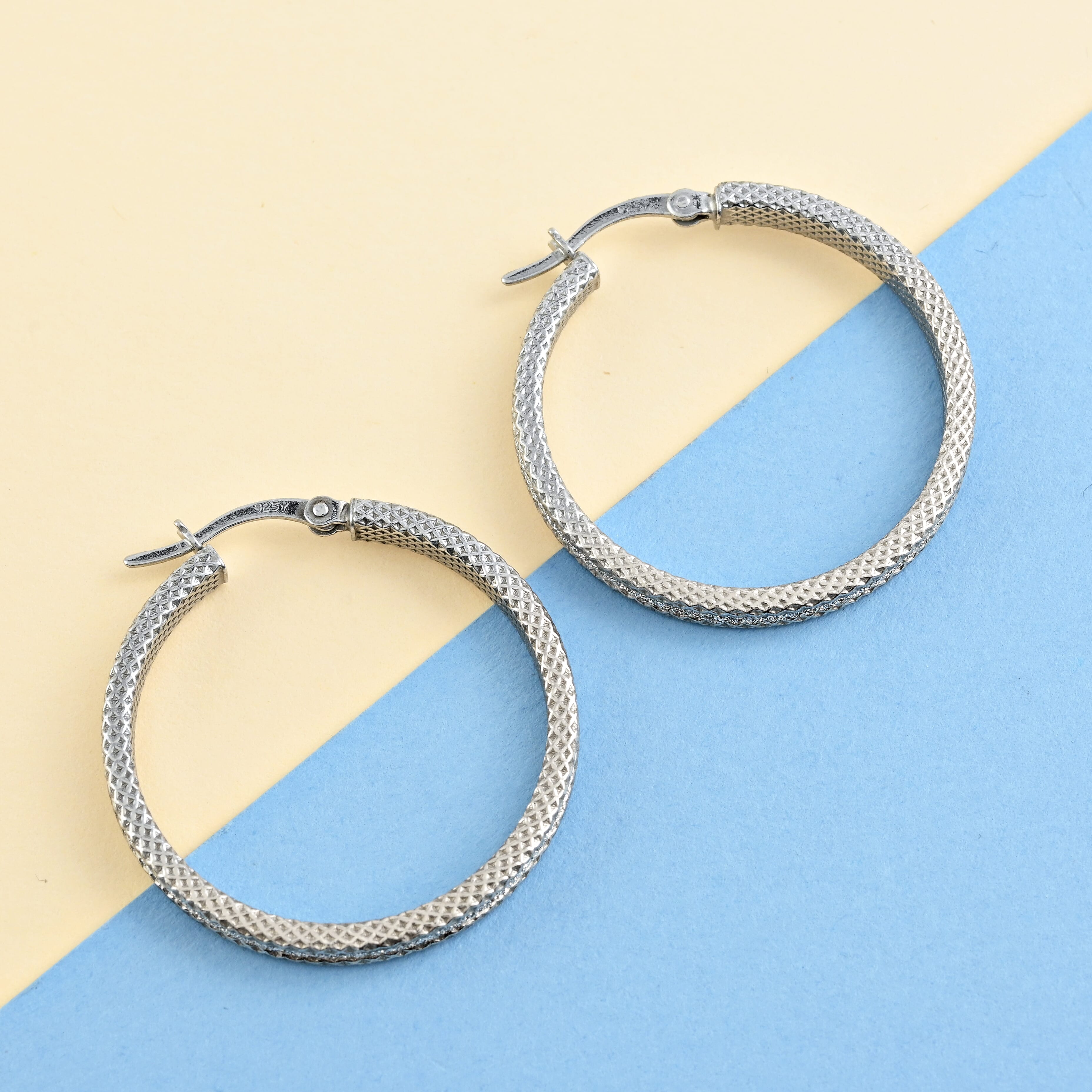 Silver - Product card gallery slide 2 (10144540885275)