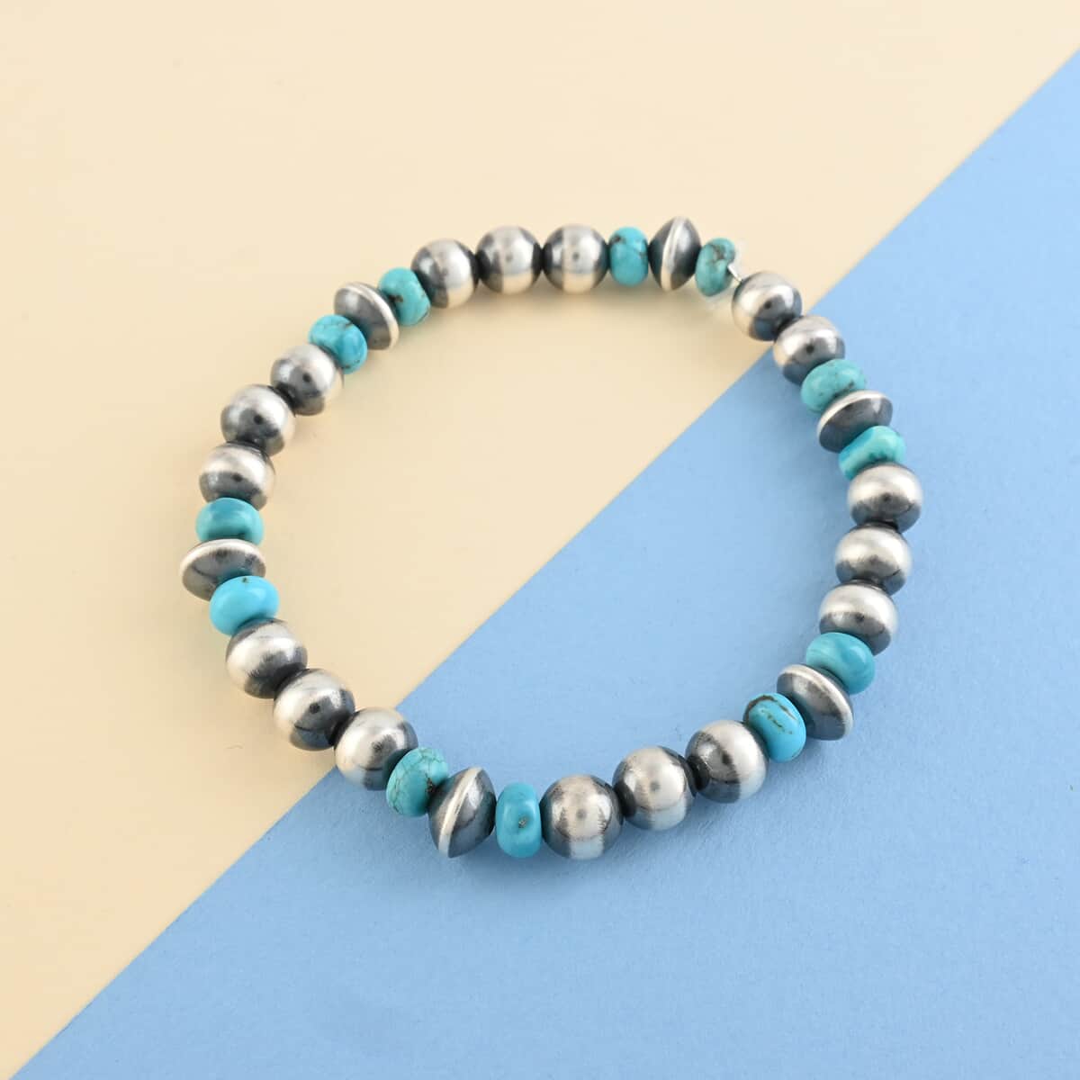 MADE IN AMERICA SANTA FE Style Turquoise Navajo Pearl Beaded Stretch Bracelet in Sterling Silver (9.6 g) 4.00 ctw image number 1