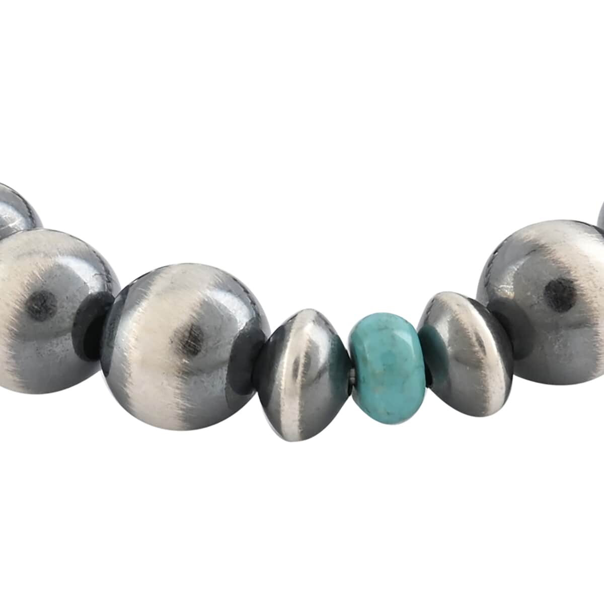 MADE IN AMERICA SANTA FE Style Turquoise and Navajo Pearl Stretch Bracelet in Sterling Silver 13.9 Grams 2.50 ctw image number 2