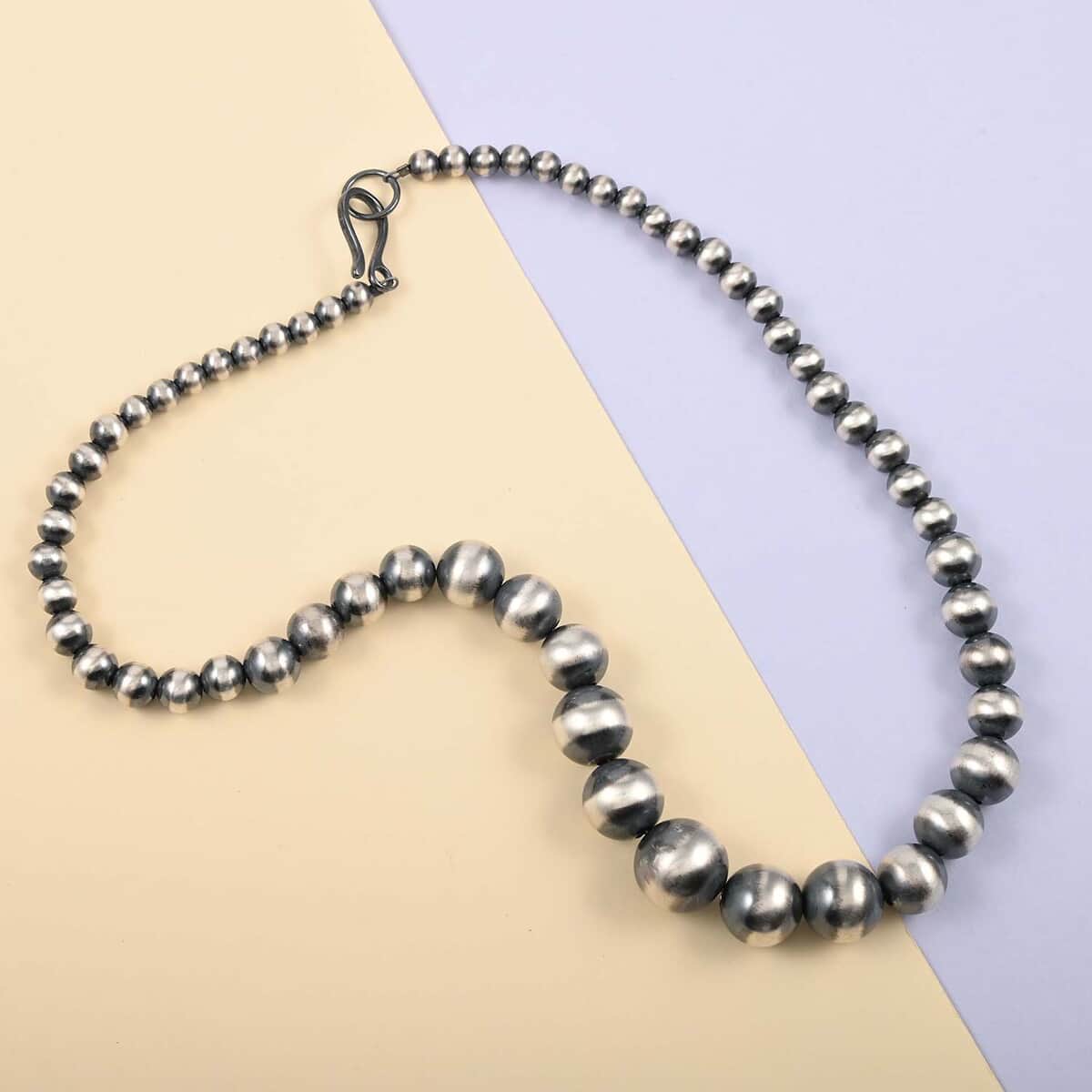MADE IN AMERICA Santa Fe Style Sterling Silver 16mm Navajo Pearl Beaded Necklace 20 Inches image number 1