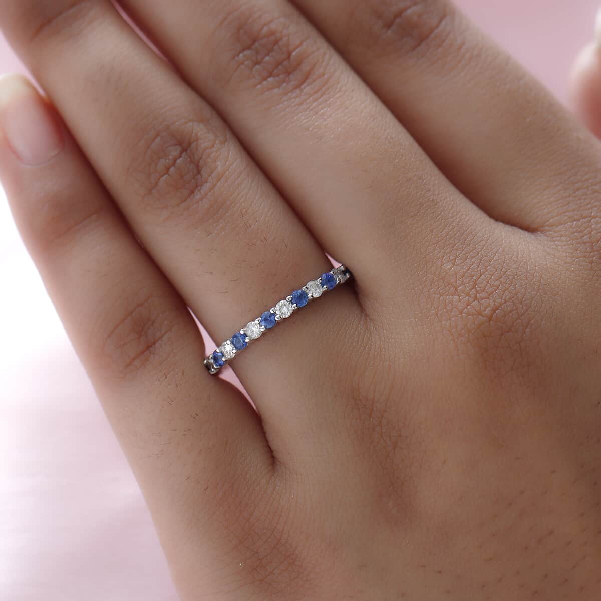 LUXORO 14K White Gold AAA Blue Ceylon Sapphire and G-H I3 Diamond Eternity Band Ring 2.05 Grams 1.25 ctw image number 2