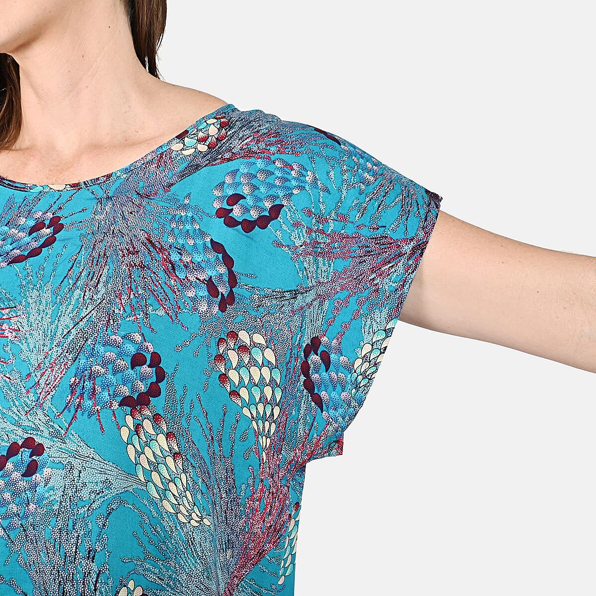 Tamsy Sky Blue Artistic Feather Print Pattern Kaftan (One Size Fit Most) image number 4