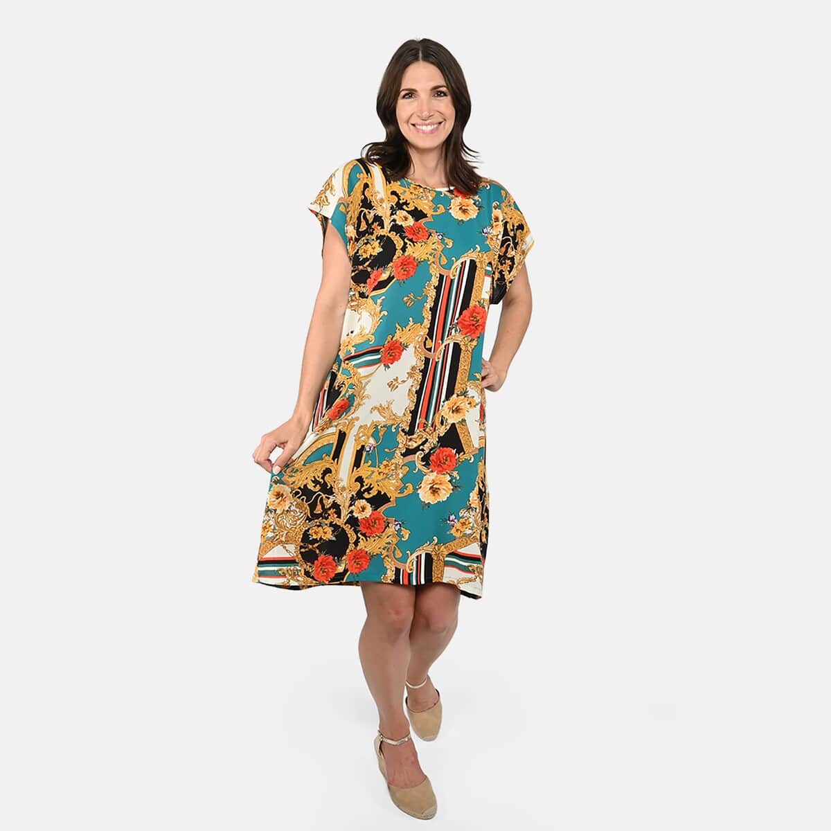 Tamsy Green with Gold Vine and Floral Print Pattern Kaftan (One Size Fit Most) image number 0