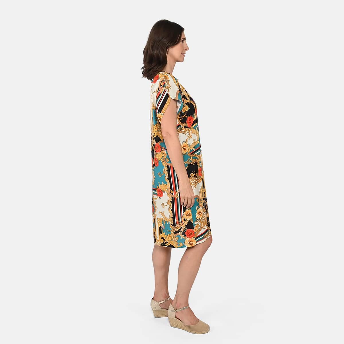 Tamsy Green with Gold Vine and Floral Print Pattern Kaftan (One Size Fit Most) image number 2