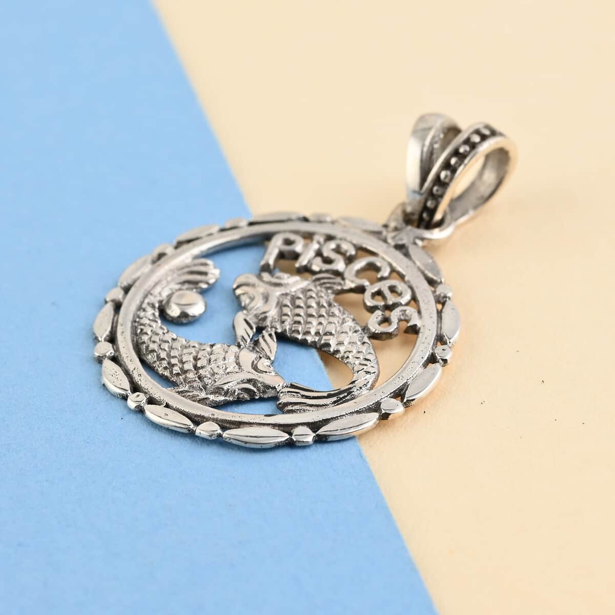Bali Legacy Sterling Silver Pisces Zodiac Pendant 3 Grams image number 1