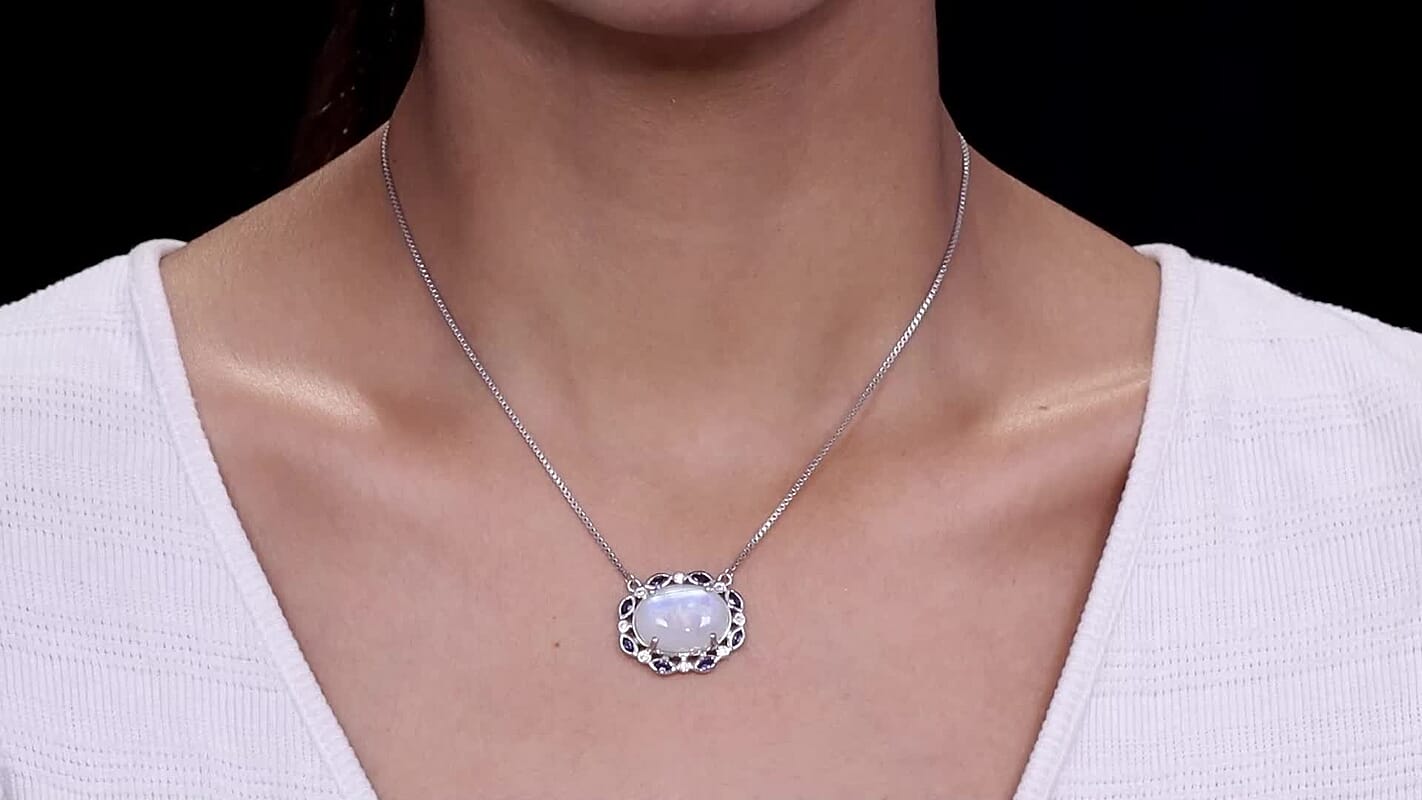 VN12359  925 Silver  MN10  Necklace