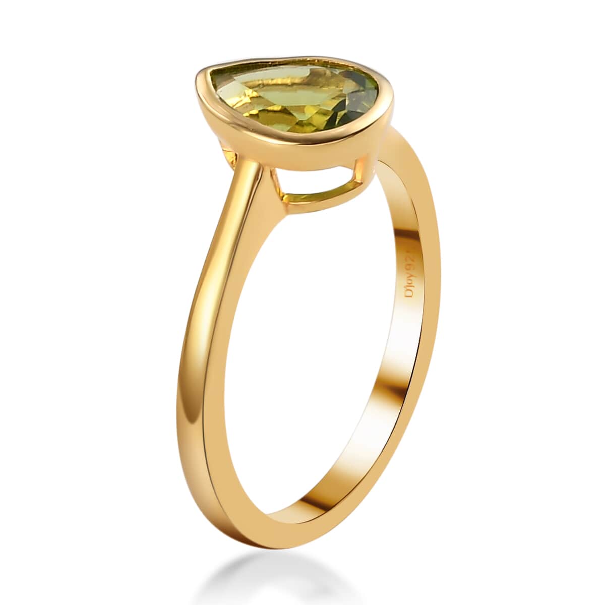 American Natural Arizona Peridot Solitaire Ring in Vermeil Yellow Gold Over Sterling Silver (Size 11.0) 1.15 ctw image number 3