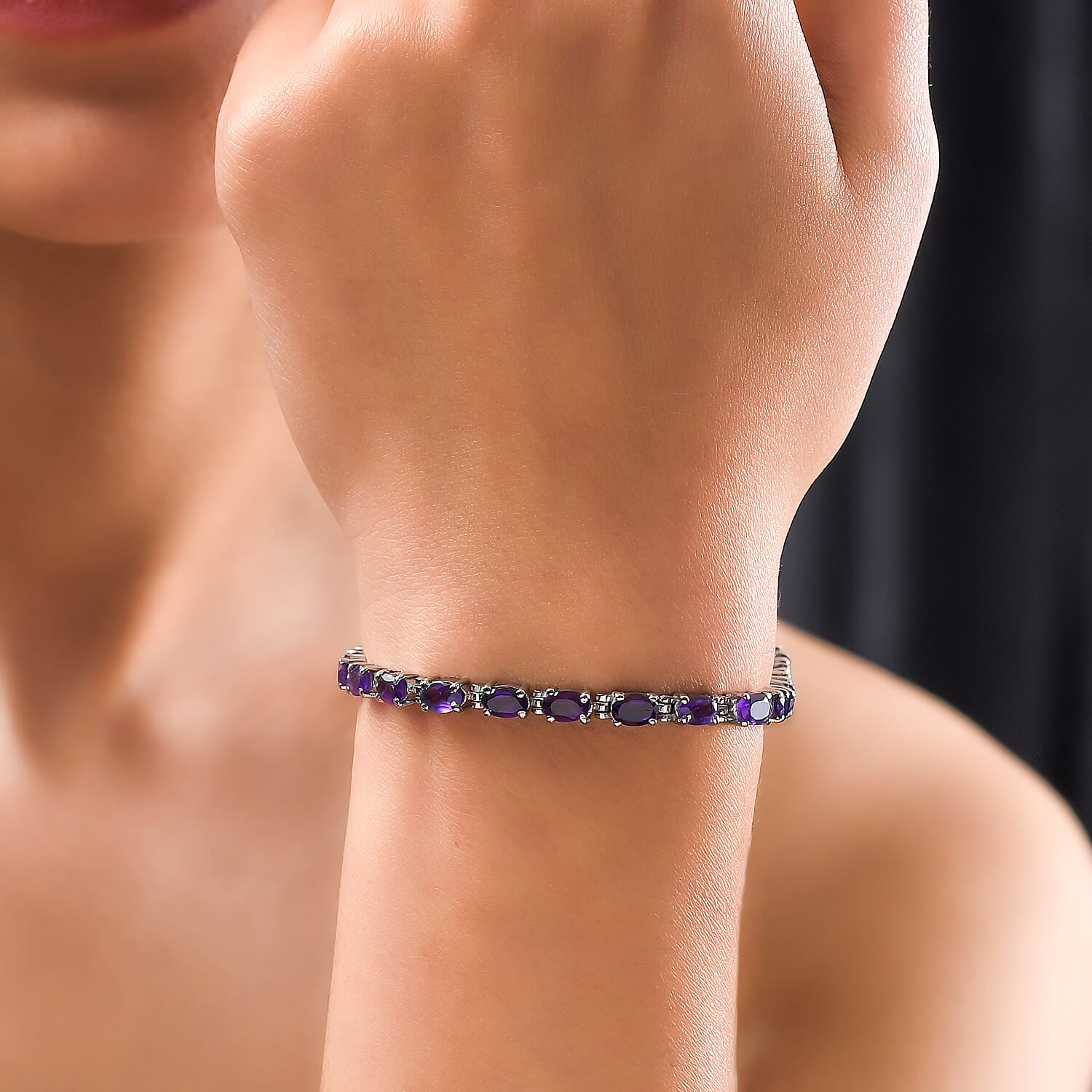 African Amethyst 9.30 ctw Bracelet in Stainless Steel (7.50 In)