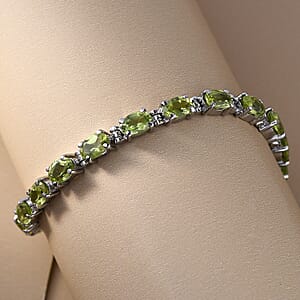 Hebei Peridot 10.35 ctw Bracelet in Stainless Steel (7.50 In)