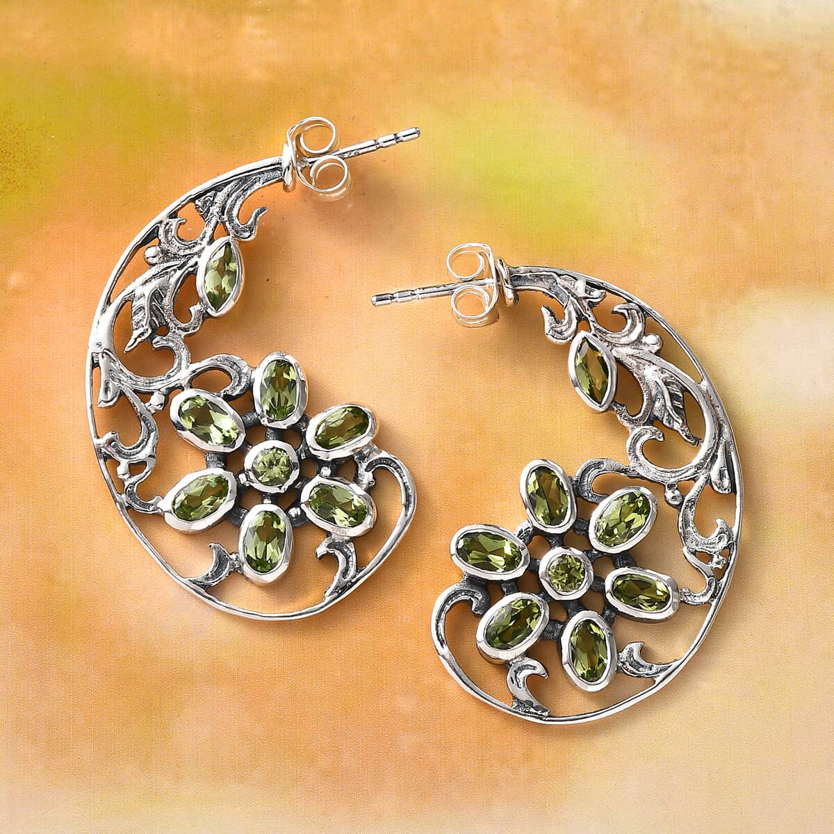 Artisan Crafted Arizona Peridot Floral Earrings in Sterling Silver 3.50 ctw image number 1