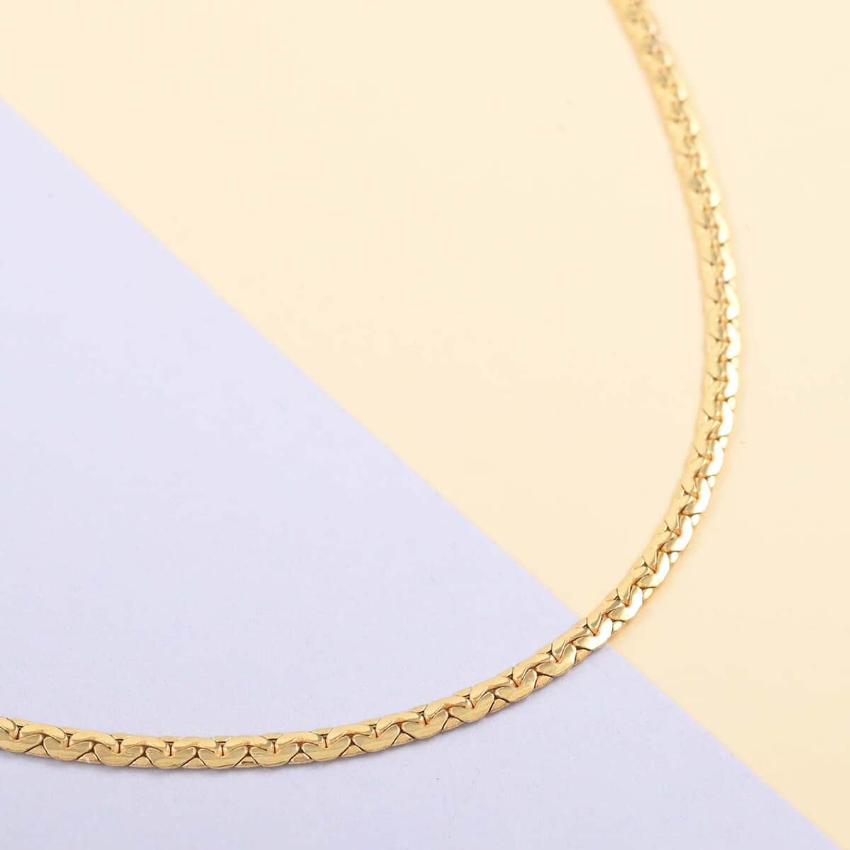 California Closeout Deal 14K Yellow Gold 2.9mm Serpentine Oval Chain Necklace 20 Inches 5.3 Grams image number 1
