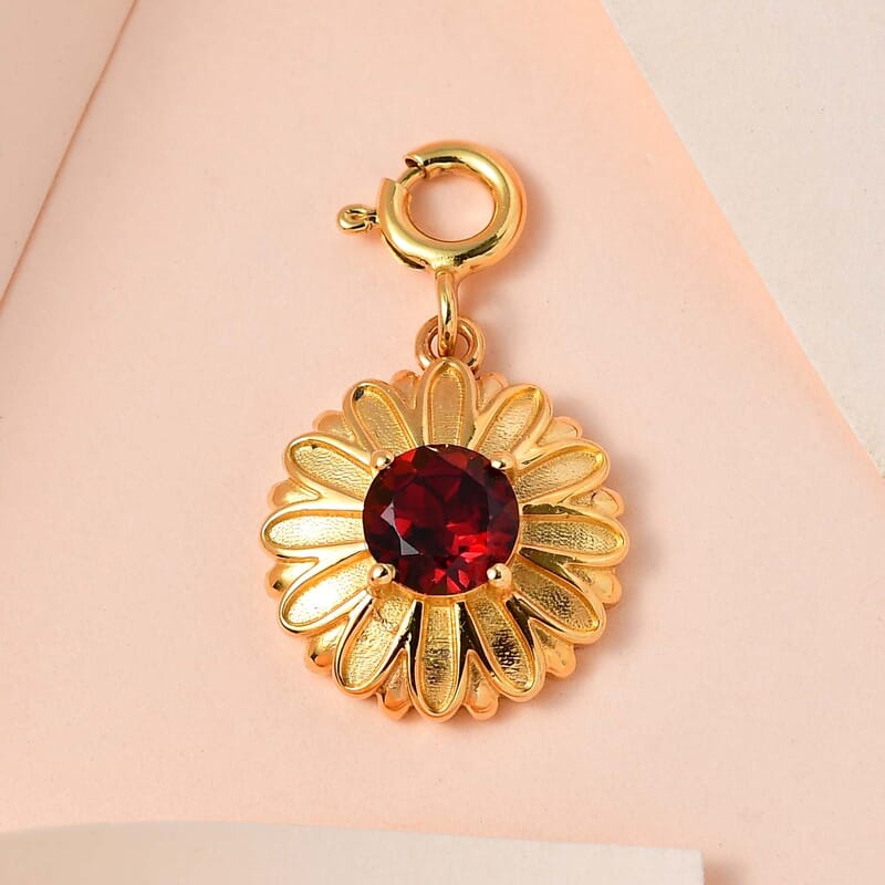 Mozambique Garnet Charm in Vermeil Yellow Gold Over Sterling Silver 1.00 ctw