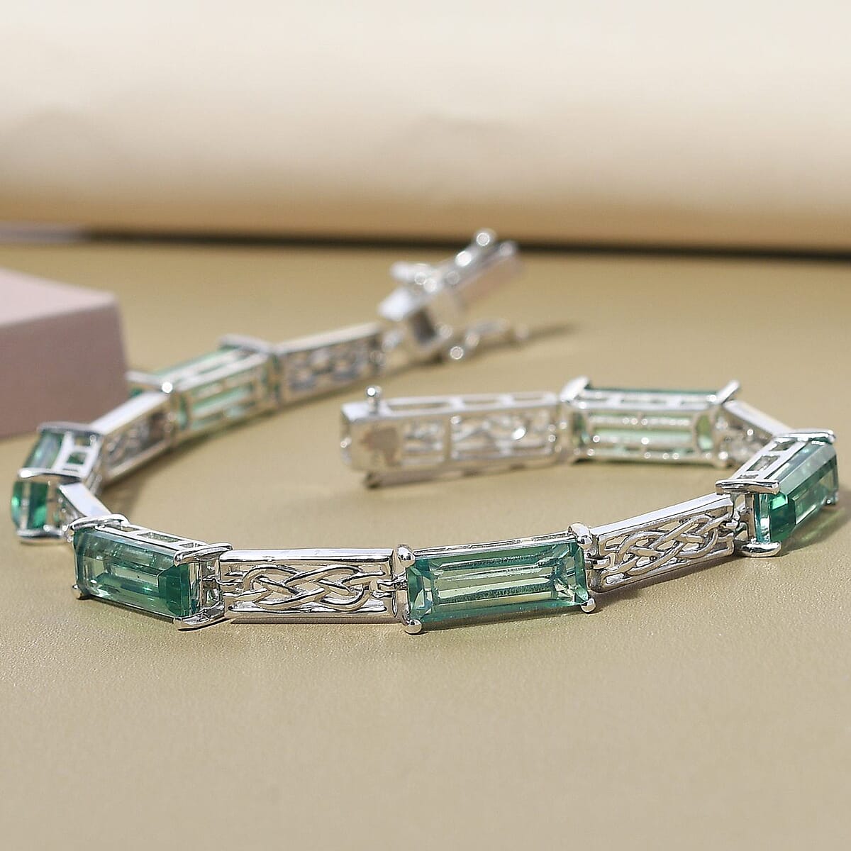 Peacock Quartz Bracelet in Platinum Over Sterling Silver (7.25 In) 11 Grams 16.20 ctw image number 1