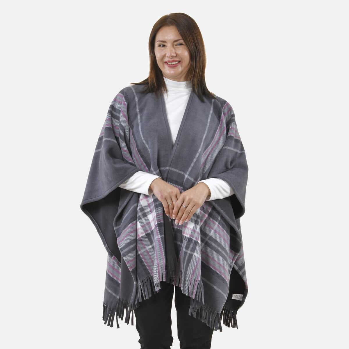 Tamsy Pink Stripe Plaid Pattern Double Knit Poncho with Fringe image number 4