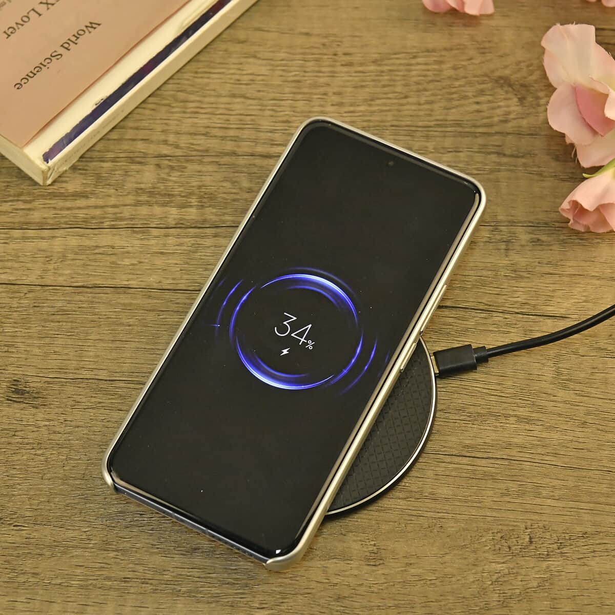 15W Wireless Fast Charger with 1 meter USB Cable image number 1