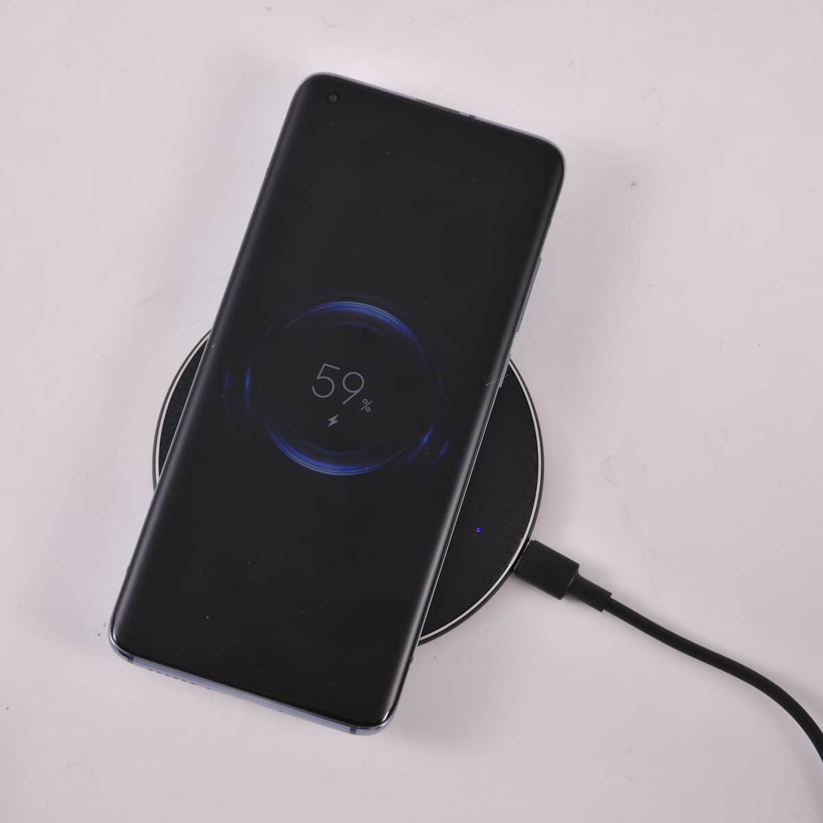 Homesmart 15W Wireless Fast Charger with 3.28 Feet USB Cable - Black, Portable Ultra Thin Fast Charging Pad With Indicator Lights image number 9