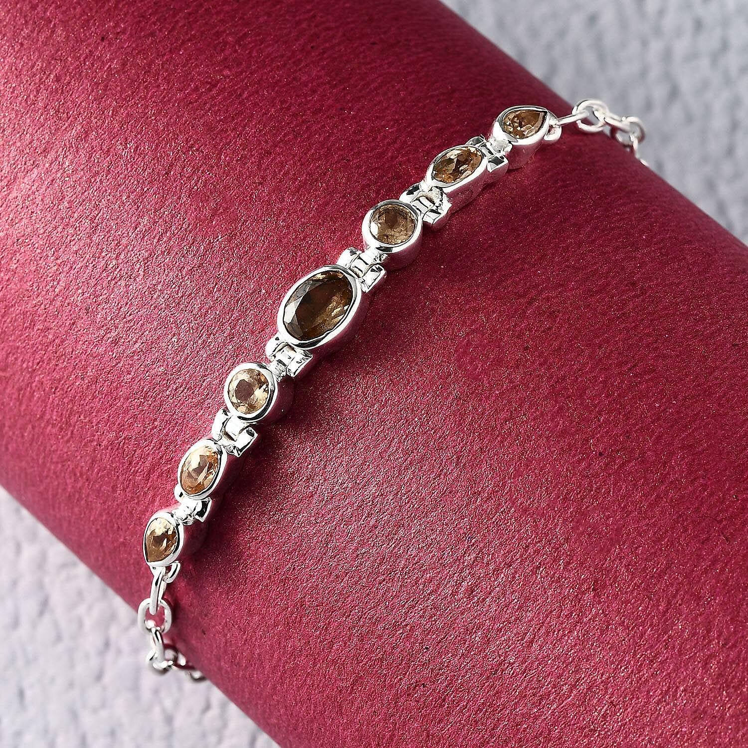 Artisan Crafted Ceylon Imperial Garnet Bracelet in Sterling Silver (7.25 In) 2.75 ctw