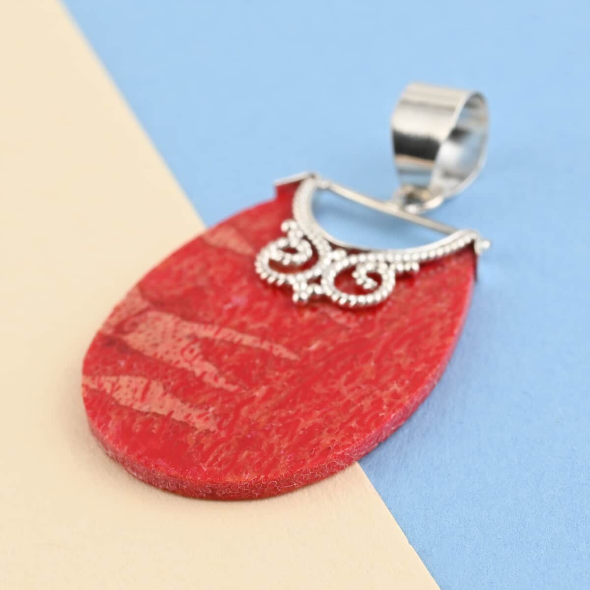 Sponge Coral Pendant in Sterling Silver image number 1