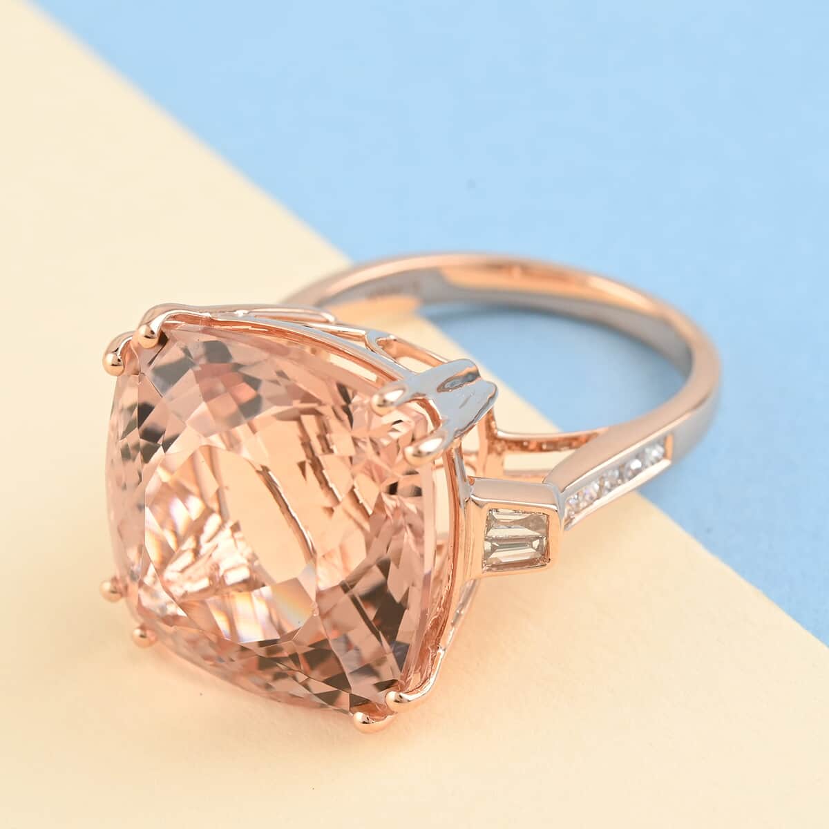 Certified and Appraised Iliana 18K Rose Gold AAA Marropino Morganite and White Diamond Solitaire Ring (Size 9.0) 16.40 ctw image number 1