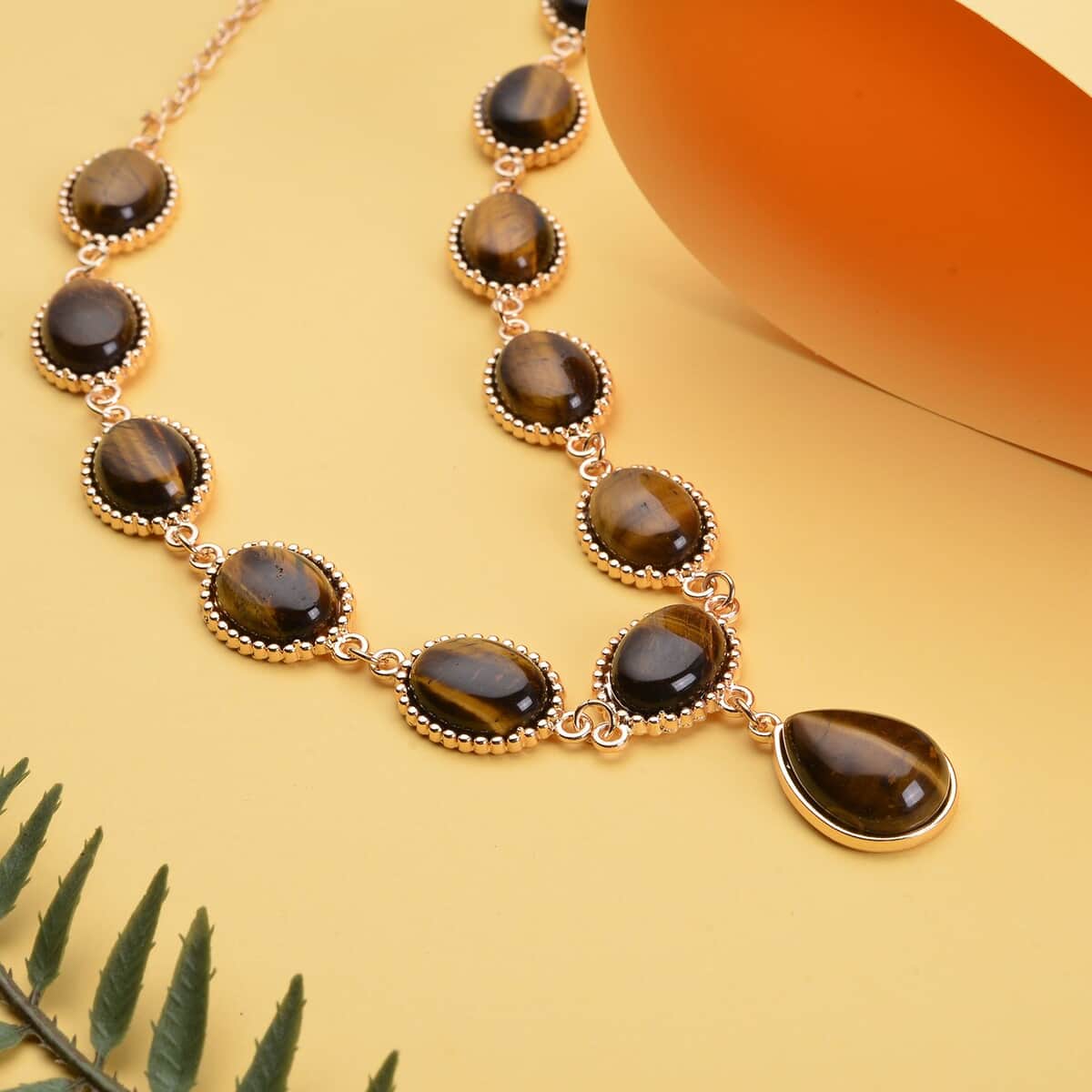 Yellow Tiger's Eye Pendant Necklace 18-20 Inches in Goldtone 150.00 ctw image number 1