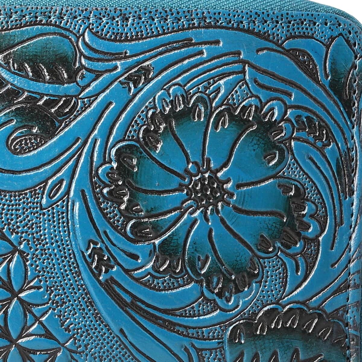 "RFID Protected hand floral embossed Leather Women's Wallet  SIZE: 8(L)x1(W)x4.25(H) inches COLOR: Green" image number 5