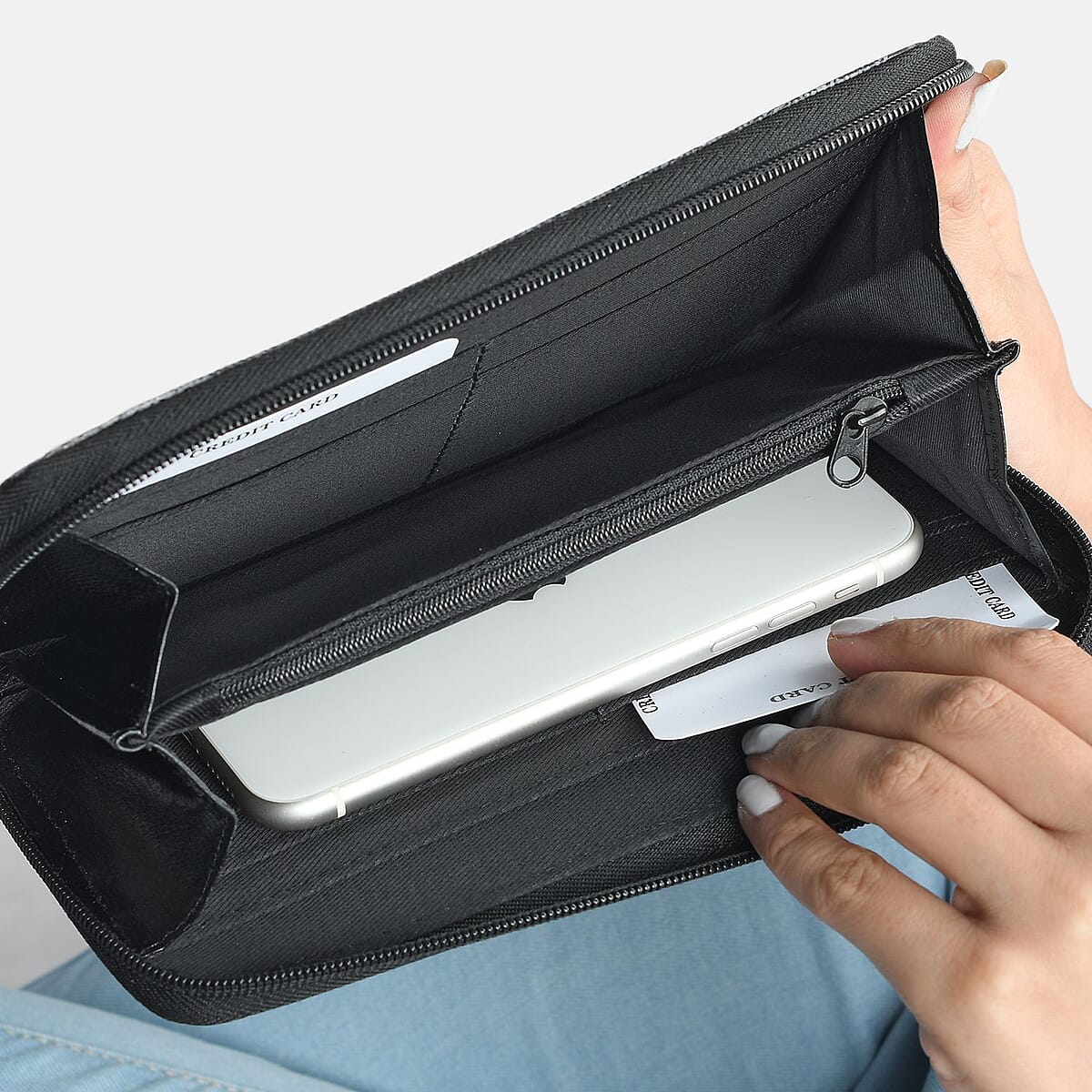 Black Hand Floral Embossed Genuine Leather RFID Women's Wallet image number 6