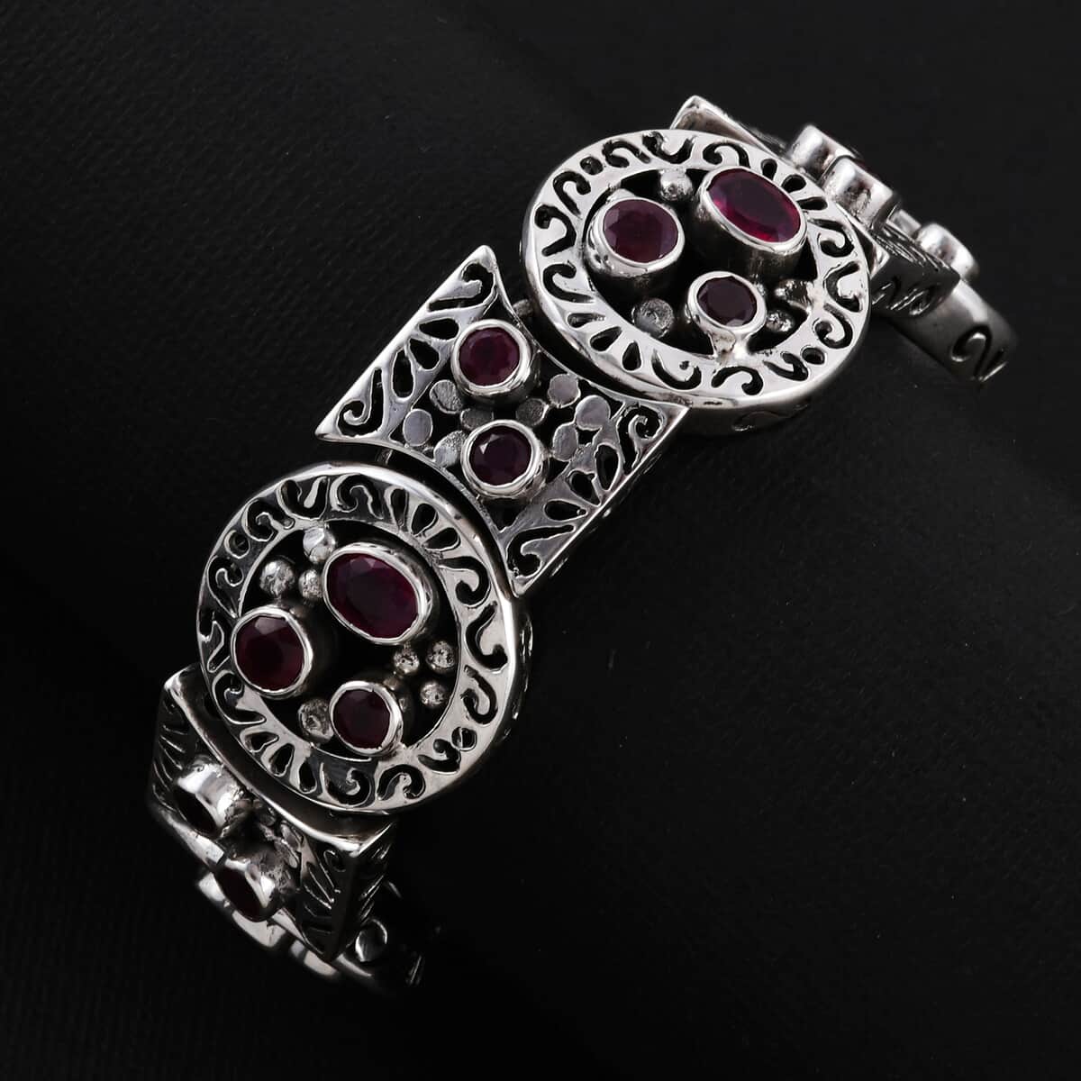 BALI LEGACY Niassa Ruby Bracelet in Sterling Silver (7.00 In) (61 g) 15.40 ctw image number 1