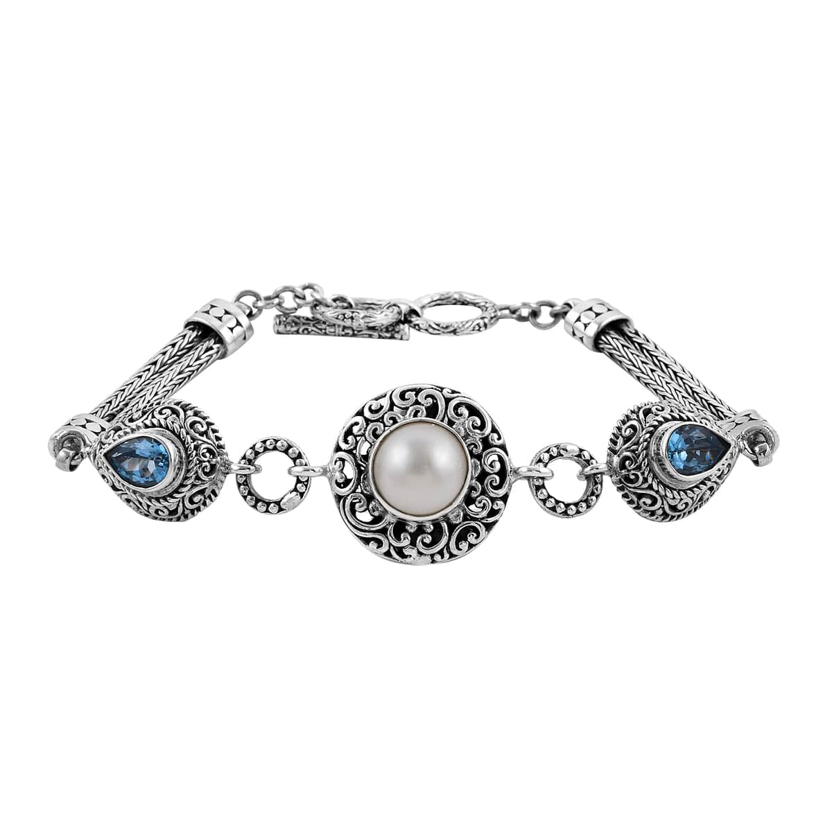 BALI LEGACY White Mabe Pearl, Sky Blue Topaz Bracelet in Sterling Silver (7.00 In) (20.75 g) 7.40 ctw image number 0